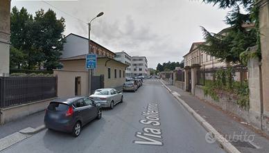 Stanza singola a Monza spese incluse libera subito