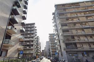 Trilocale con 2 terrazzi M5 Marche libero