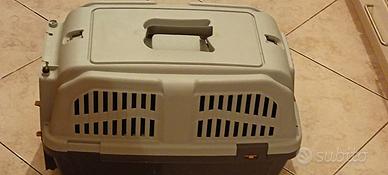 Trasportino per animali.