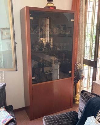 Vetrina anni 70 con faretti