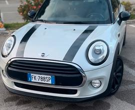 Mini Cooper D 1.5 5 porte