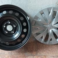Cerchi in ferro da 15" per Toyota Yaris