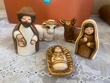 Thun sacra famiglia presepe con bue e asinello