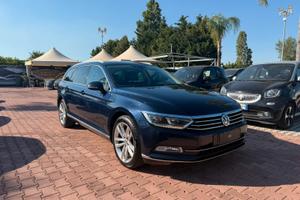 Volkswagen Passat Variant 2.0 TDI DSG Highline Blu