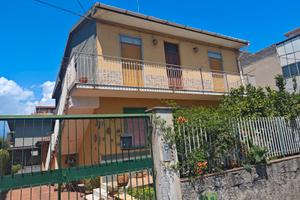 Lineri: Ampio 4 Vani (114 mq) Semi-Indipendente