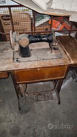 Macchina per cucire Singer 