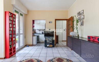 BILOCALE DI 62MQ RISTRUTTURATO DOPPIA ESPOSIZIONE,