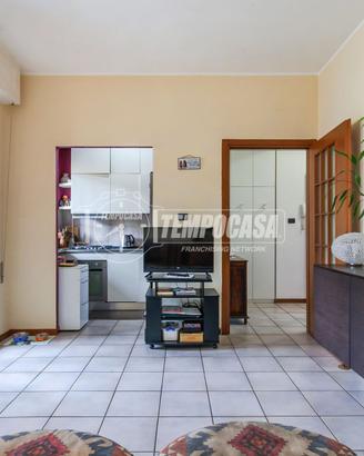 BILOCALE DI 62MQ RISTRUTTURATO DOPPIA ESPOSIZIONE,