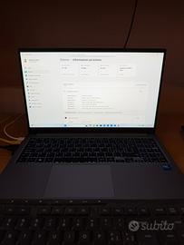 SAMSUNG BOOK 4