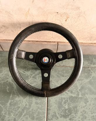 Volante ALFAROMEO GIULIETTA