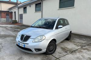 LACIA YPSILON 2009 CAMBIO AUTOMATICO