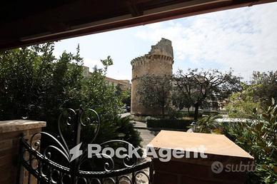 VILLA DI PREGIO A LECCE. CONFORTEVOLE, CONTESTO RI