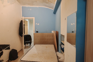 Camera singola lungo dora napoli 50