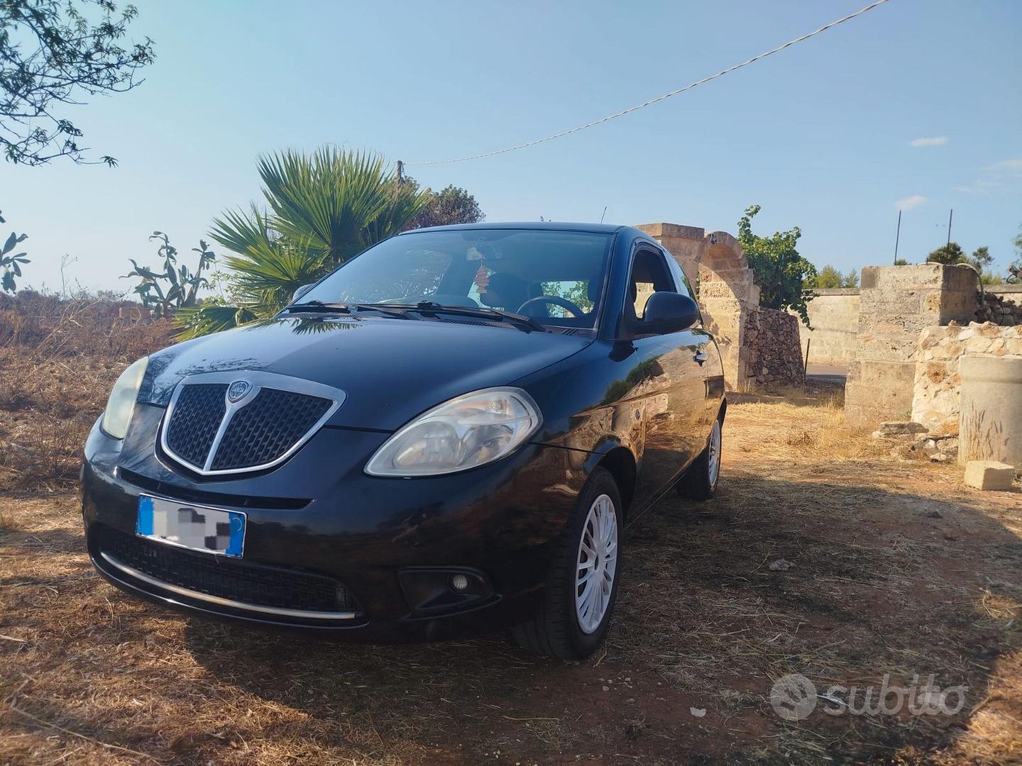 Lancia Ypsilon 2010 photo 2