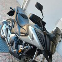 Honda NC750X DCT -anno 2016 km 15.000
