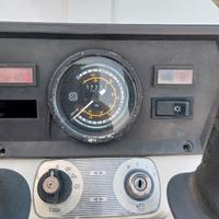 Trattore a cingoli Lamborghini e trincia Agrimast