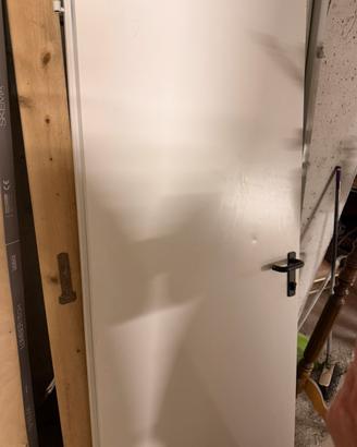 Porta ferro, rete materasso, sedia