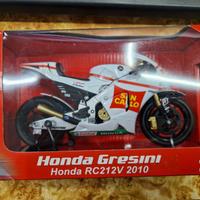 Honda Gresini RC212V 2010 SIMONCELLI SCALA 1:12