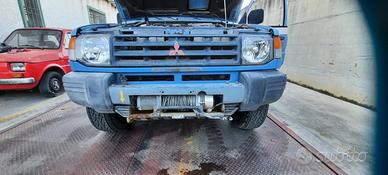 MITSUBISHI PAJERO 1998 - PARAURTI ANTERIORE