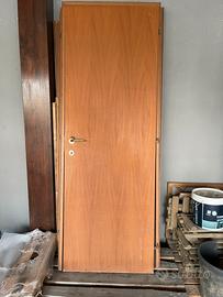 2 Porte complete di telaio