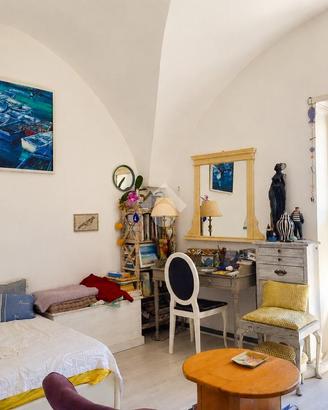 2 LOCALI A GAETA