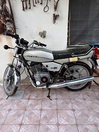 Moto GILERA T4 200