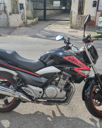 suzuki inazuma 250