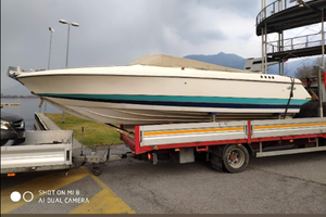 Motoscafo ilver 24 natante