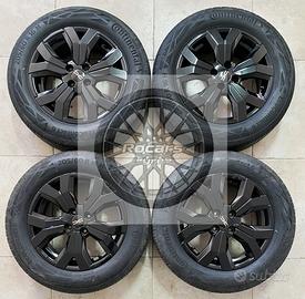 Cerchi 16 neri e pneumatici nuova Dacia Sandero