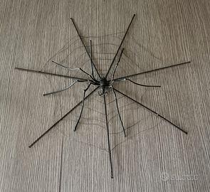 Ragno decorativo da parete in ferro battuto