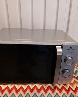 Microonde come nuovo