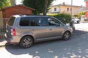 W TOURAN 2.0 BIFUEL  - METANO - 7 POSTI