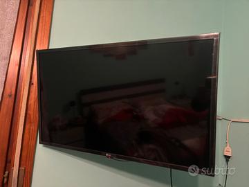 Tv lg 32” led smart tv + staffa fissaggio