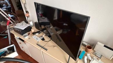 Samsung AU7100 43’ UltraHD 4K SmartTV