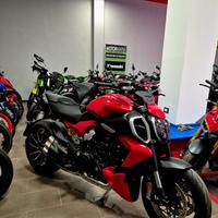 Ducati Diavel V4 RED KM 700 ANNO 2025 NUOVA