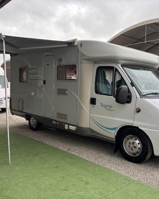 HYMER TRAMP 575 -Semintegrale letto alla francese 