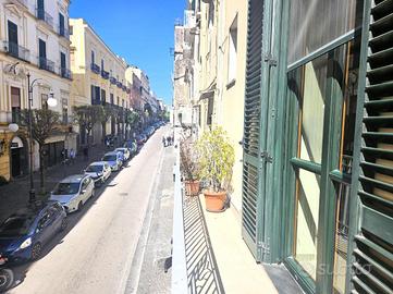 5 LOCALI A TORRE ANNUNZIATA