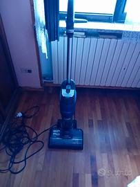 aspirapolvere e lavapavimenti