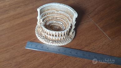 oggettistica, portachiavi, oggettini