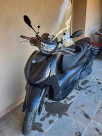 Piaggio Beverly 400s HPE NERO - anno 2022