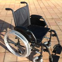 nuovissima sedia a rotelle per anziani,più 