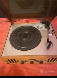 Giradischi e radio fm am