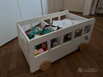 Carrello in legno porta giochi