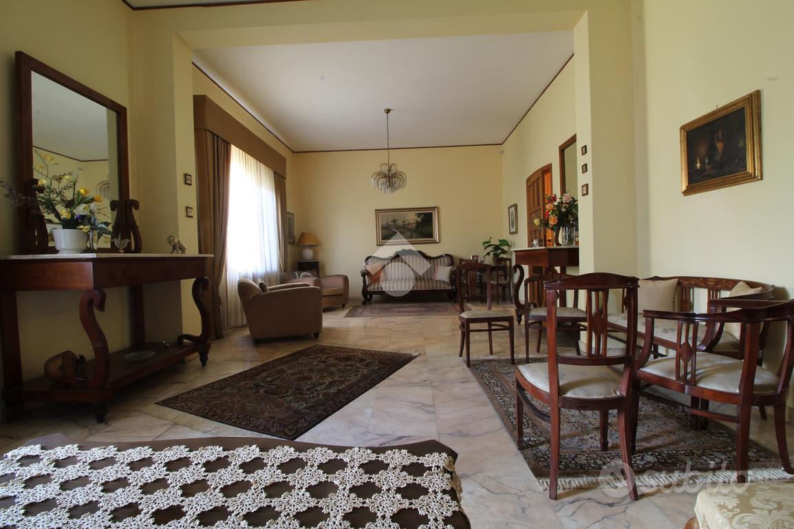 CASA SEMINDIPENDENTE A MONTALTO UFFUGO - Vista 2