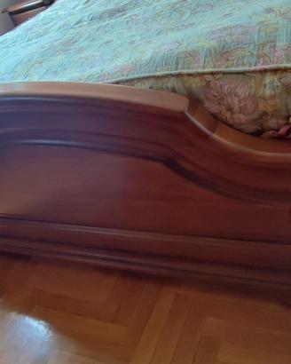 Camera da letto in noce
