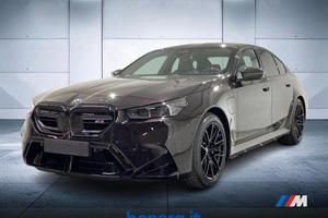 BMW M5 4.4 727cv auto
