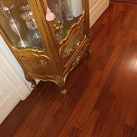 Vetrina anni 30-40 h 1,85 cm, larg 60 cm, prof 36