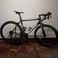 Bianchi Intrepida Ultegra 11v + 2 set ruote