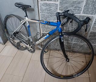 Bicicletta da corsa Basso Ultegra Ruote Mavic