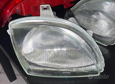 Fari anteriori fiat 600 come nuovi